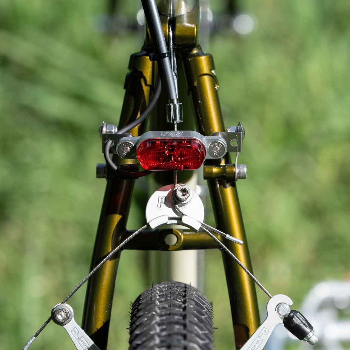Dynalight Racks Red *SON NABENDYNAMO* Rear Light Rack Mount (red) - BLUE LUG GLOBAL ONLINE ...